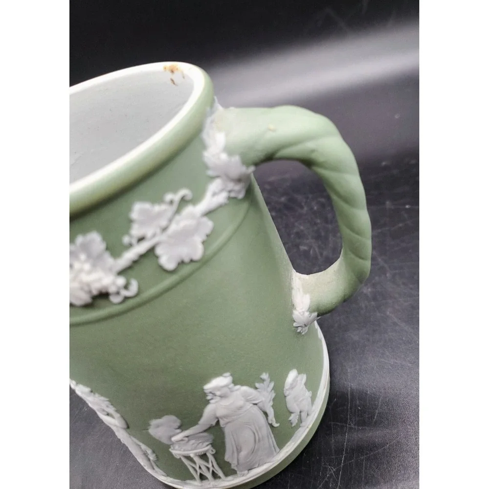 Antique Wedgwood Jasperware Green Pitcher w Handle England 1936 4.5